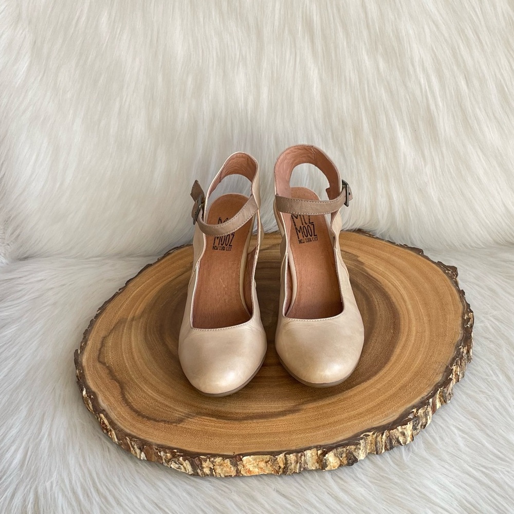 LIKE NEW Miz Mooz Janna leather heels - Picture 4 of 9